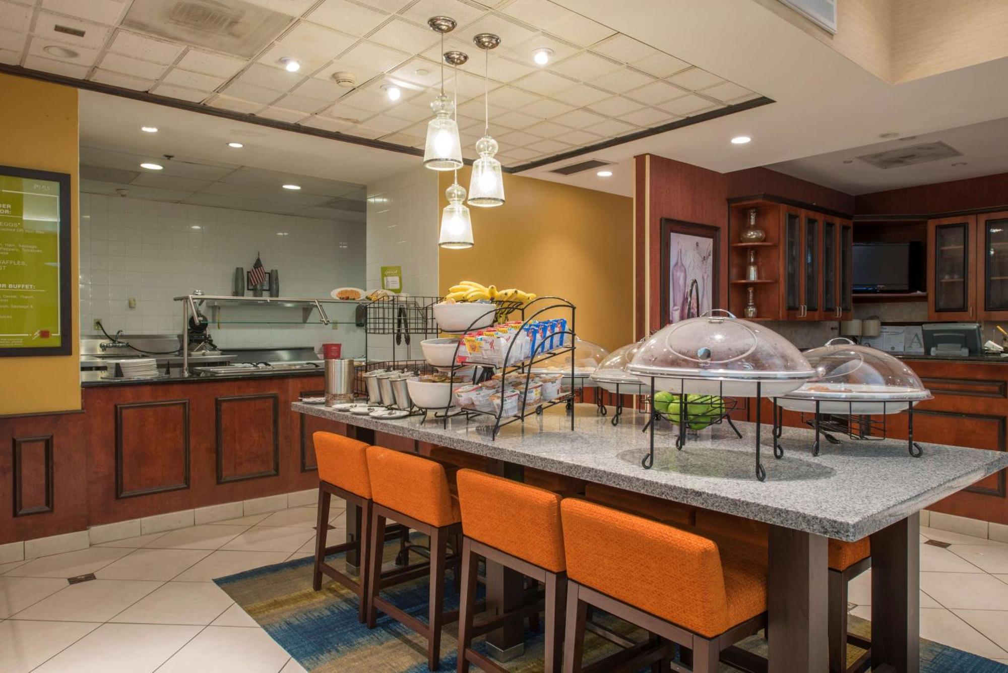 Hilton Garden Inn Tupelo Exteriör bild